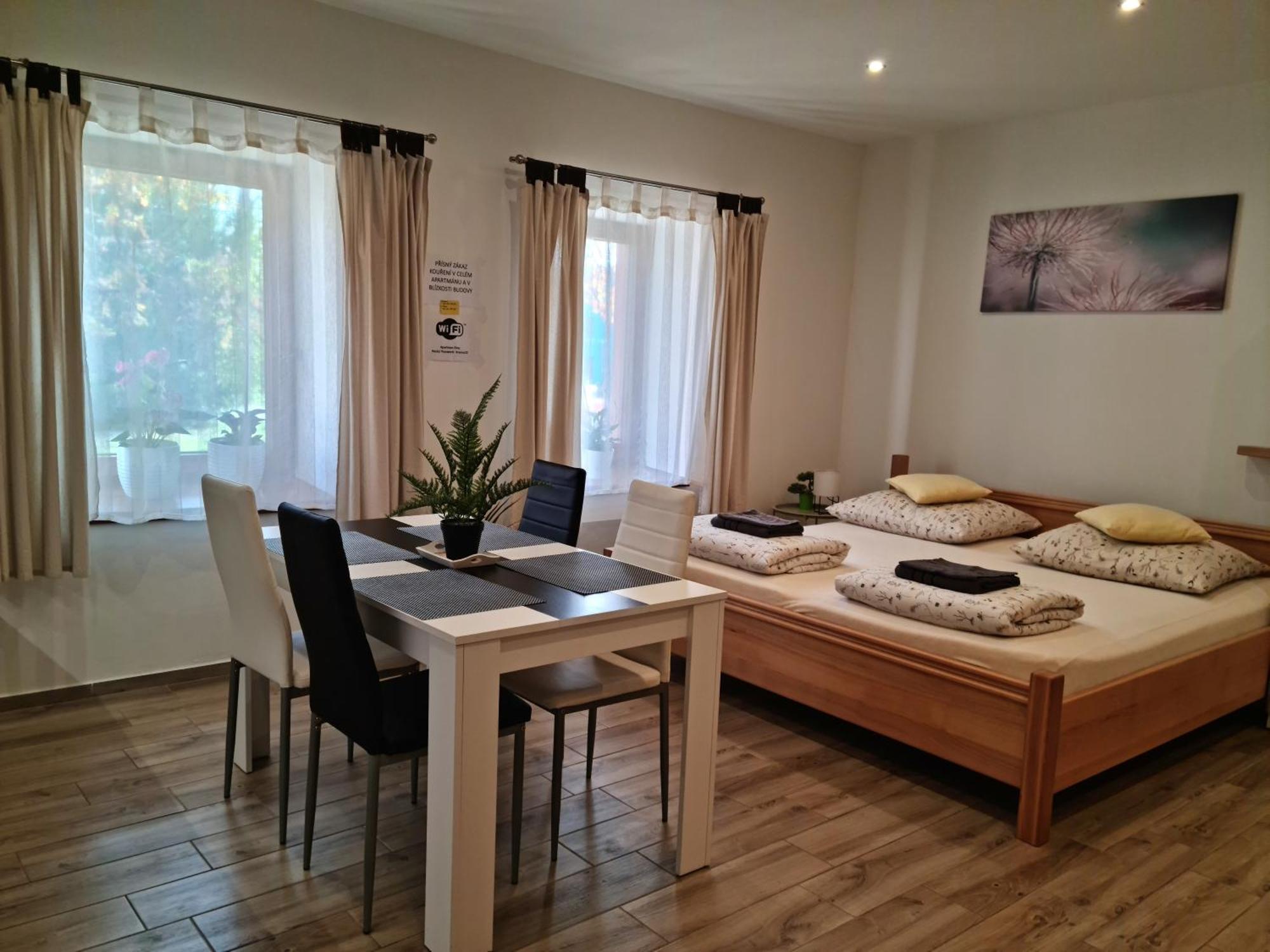 Apartmany Zirec Dvůr Králové nad Labem Bagian luar foto